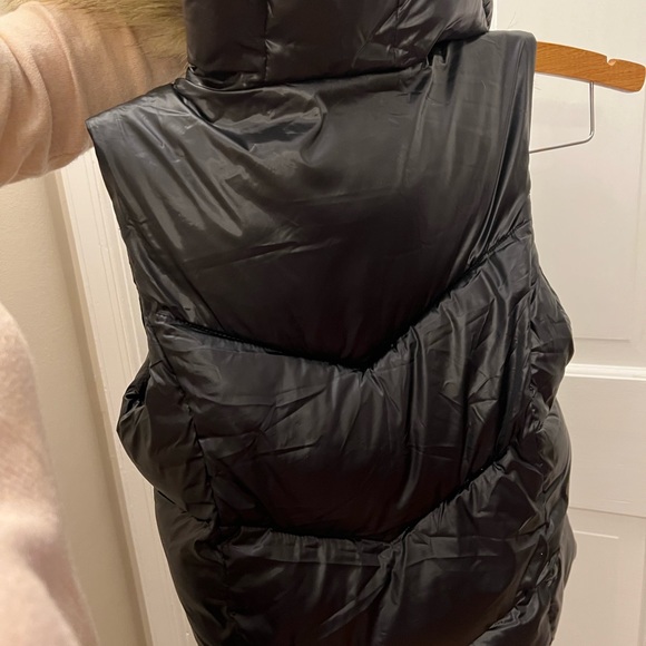 Vest - Picture 4 of 5